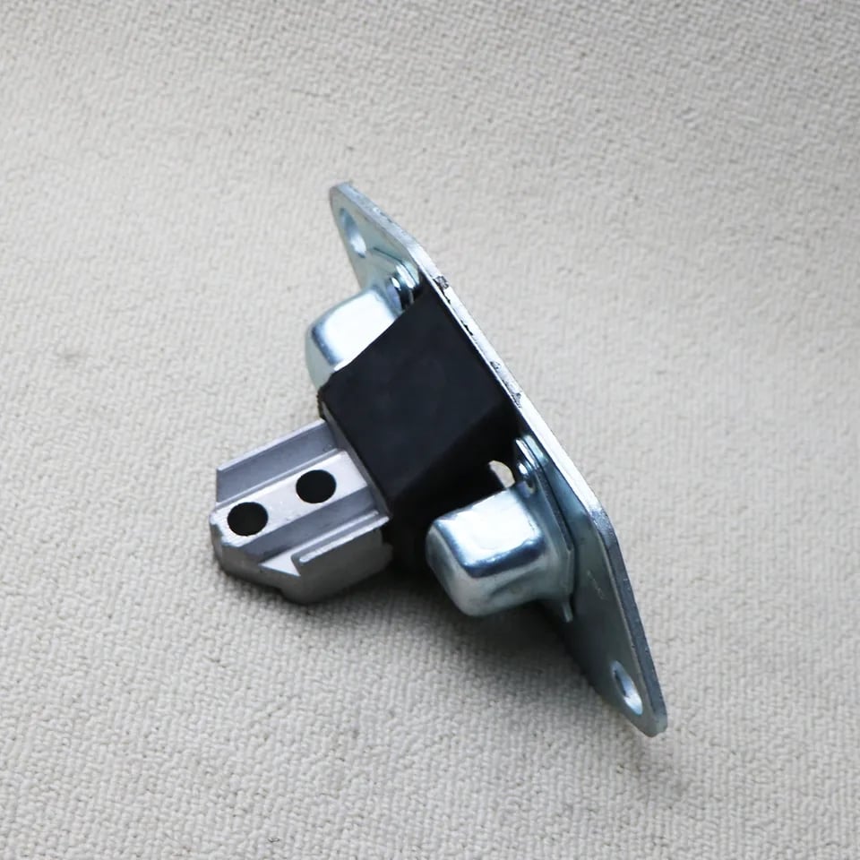 Volvo XC90 Down Engine Seat (5 Cylinder)